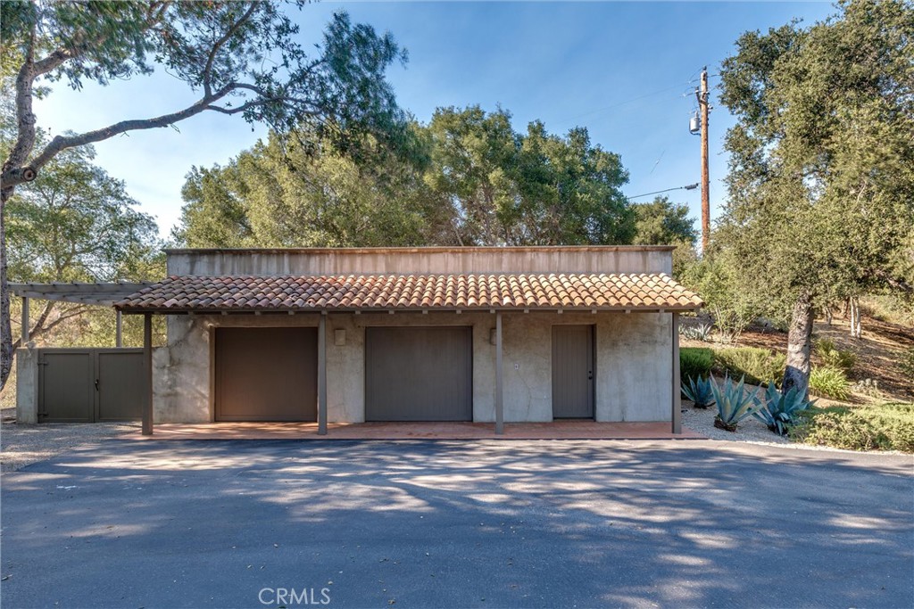 3595 West Oak Trail Road Santa Ynez, CA 93460 - Photo 30 of 60 a front view of a house