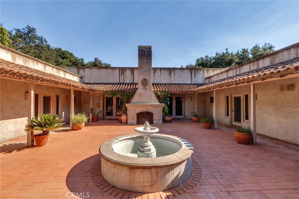 3595 West Oak Trail Road Santa Ynez, CA 93460 - Photo 6 of 60 Courtyard