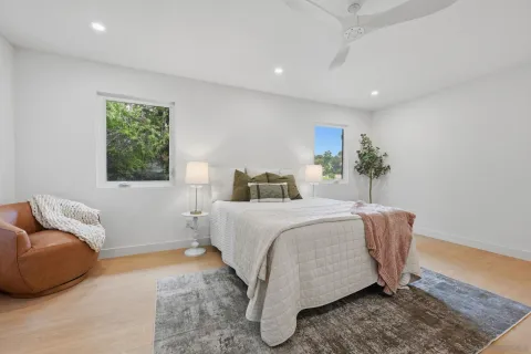 $1,725,000 | 2610 Chestnut Avenue, Carlsbad, CA 92010