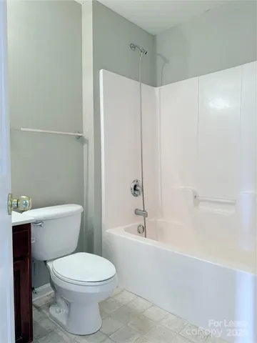 $1,575 | 4917 Sunburst Lane, Charlotte, NC 28213