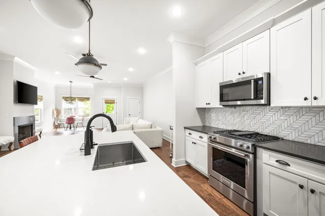 $1,000,000 | 4306 Dakota Avenue, Unit A, Nashville, TN 37209