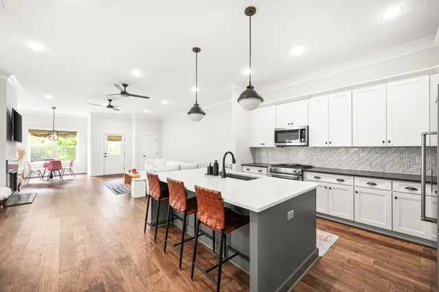 $1,000,000 | 4306 Dakota Avenue, Unit A, Nashville, TN 37209