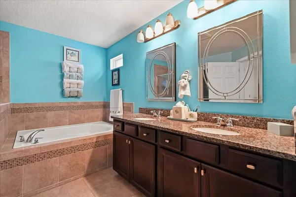 $759,000 | 617 Marsh Reed Drive, Winter Garden, FL 34787