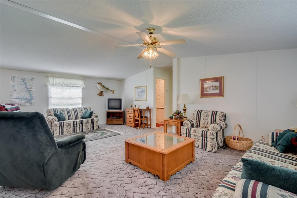 106 Sandy Landing Road Parksville, SC 29845 - Photo 4 of 25