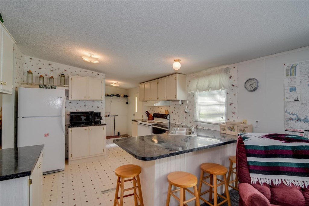 106 Sandy Landing Road Parksville, SC 29845 - Photo 8 of 25