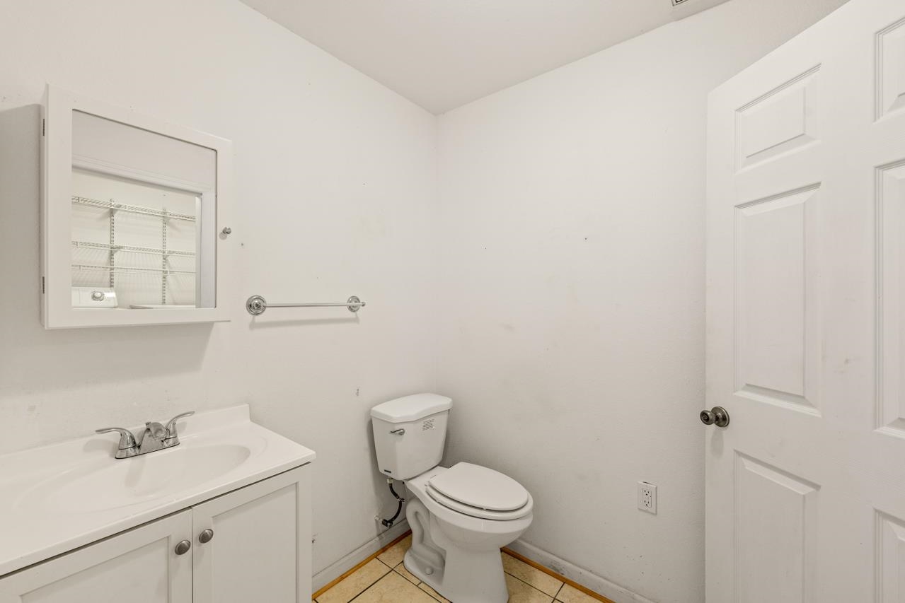 979 Lakeview Point Road Quincy, FL 32351 - Photo 27 of 42 Gallery Image 27
