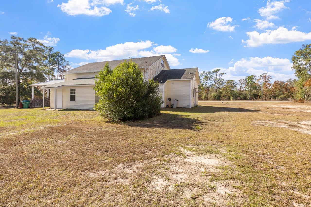 979 Lakeview Point Road Quincy, FL 32351 - Photo 4 of 42 Gallery Image 4