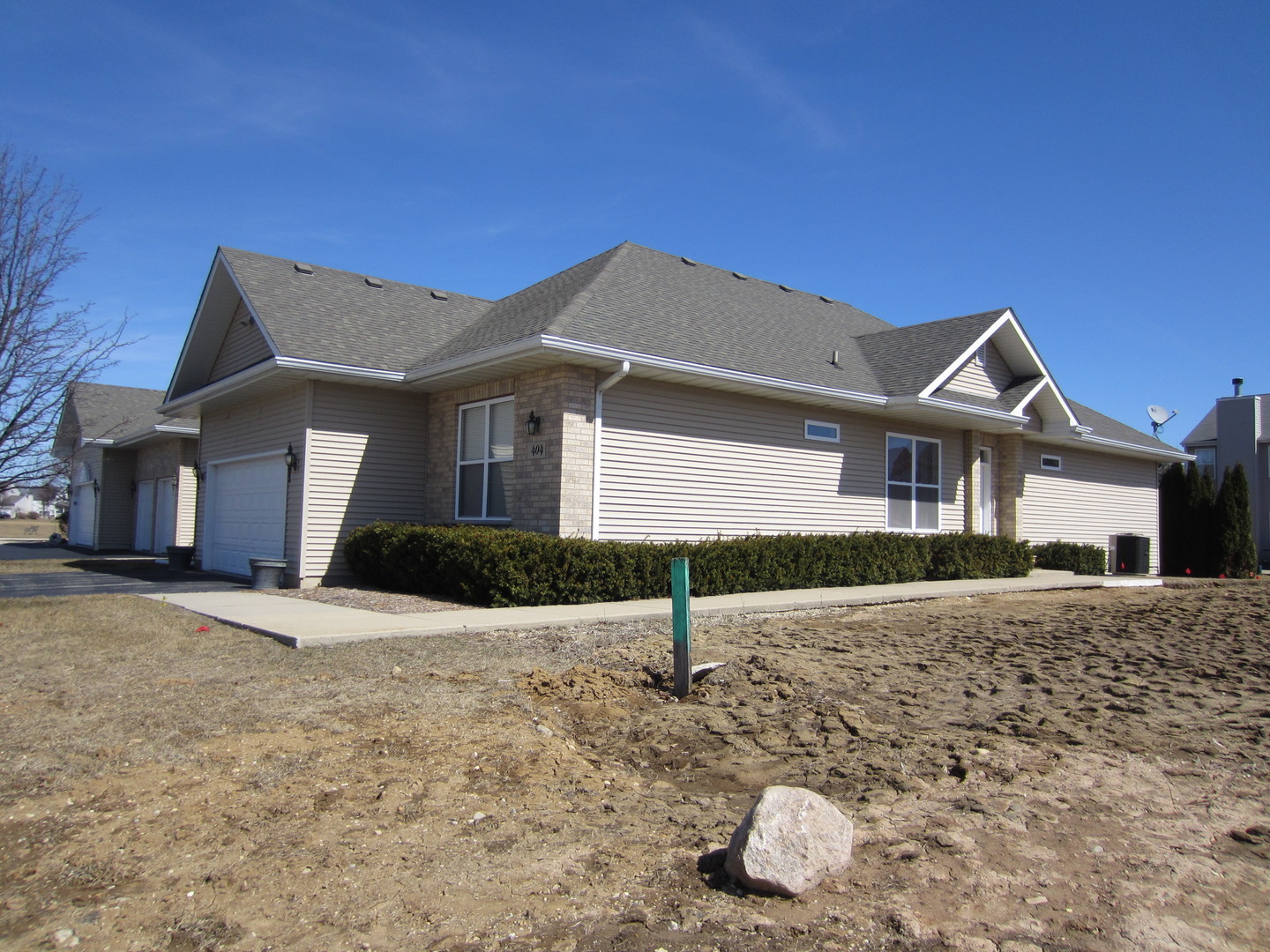 404 Forrest Lane, Unit 404 Genoa, IL 60135 - Photo 2 of 17 Gallery Image 2