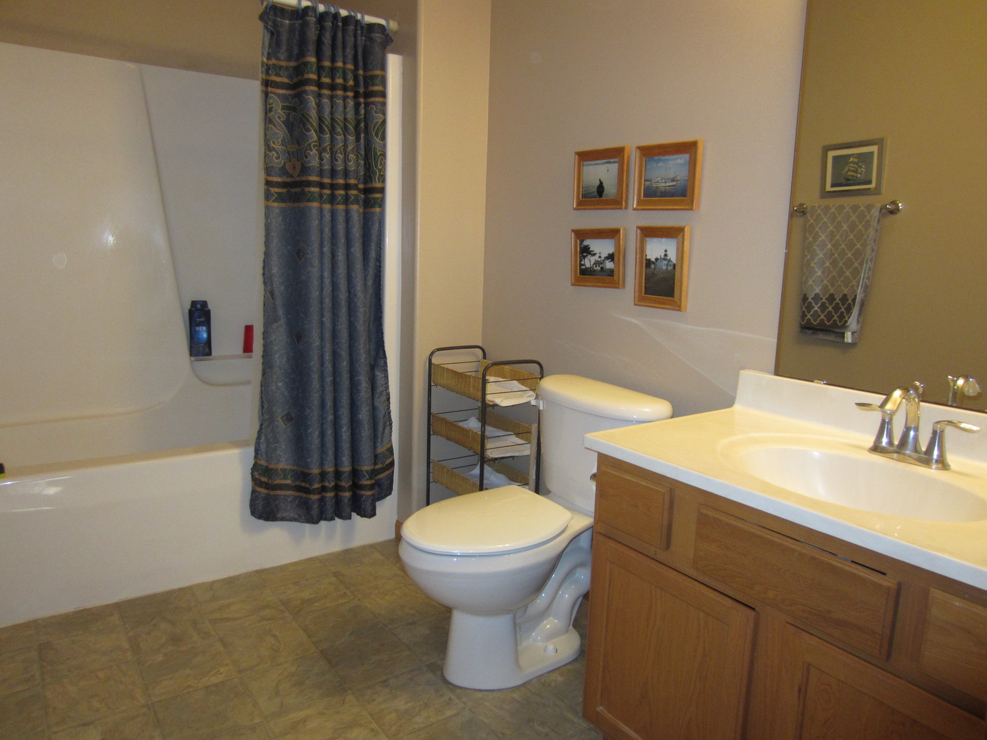 404 Forrest Lane, Unit 404 Genoa, IL 60135 - Photo 16 of 17 Gallery Image 16