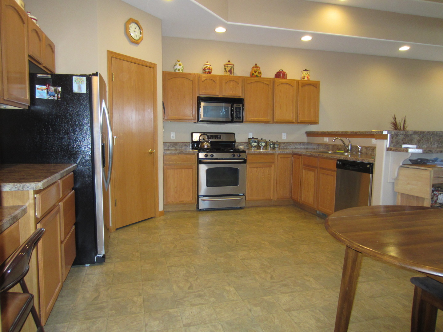 404 Forrest Lane, Unit 404 Genoa, IL 60135 - Photo 5 of 17 Gallery Image 5