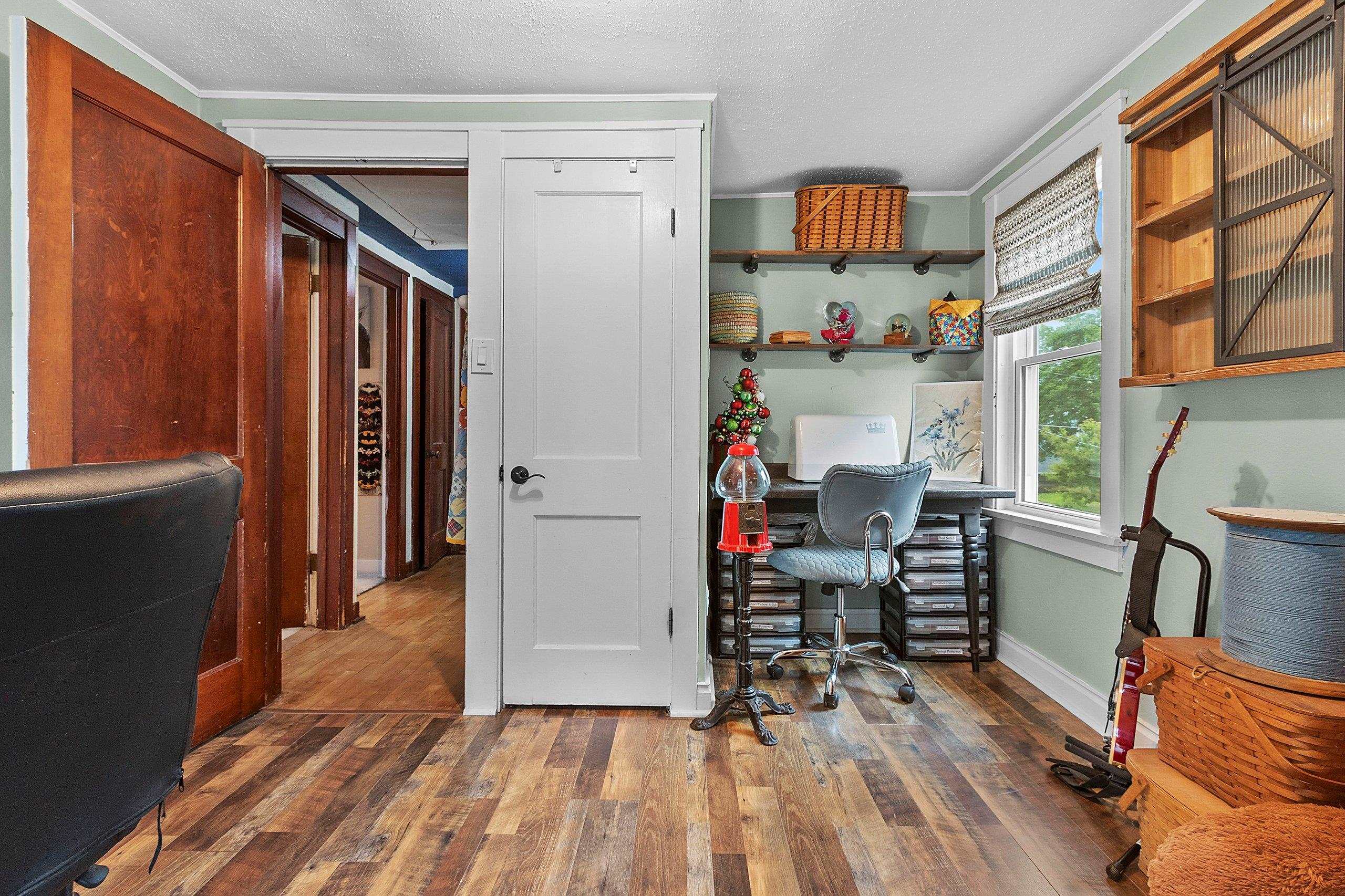 219 East Hancock Street Appleton, WI 54911 - Photo 18 of 30