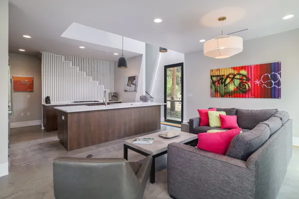 $1,075,000 | 1325 Bonham Terrace, Unit C, Austin, TX 78704