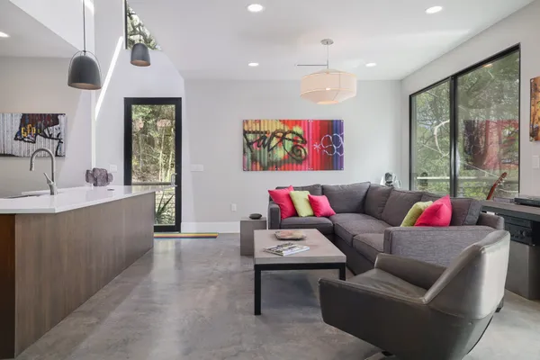 $1,075,000 | 1325 Bonham Terrace, Unit C, Austin, TX 78704