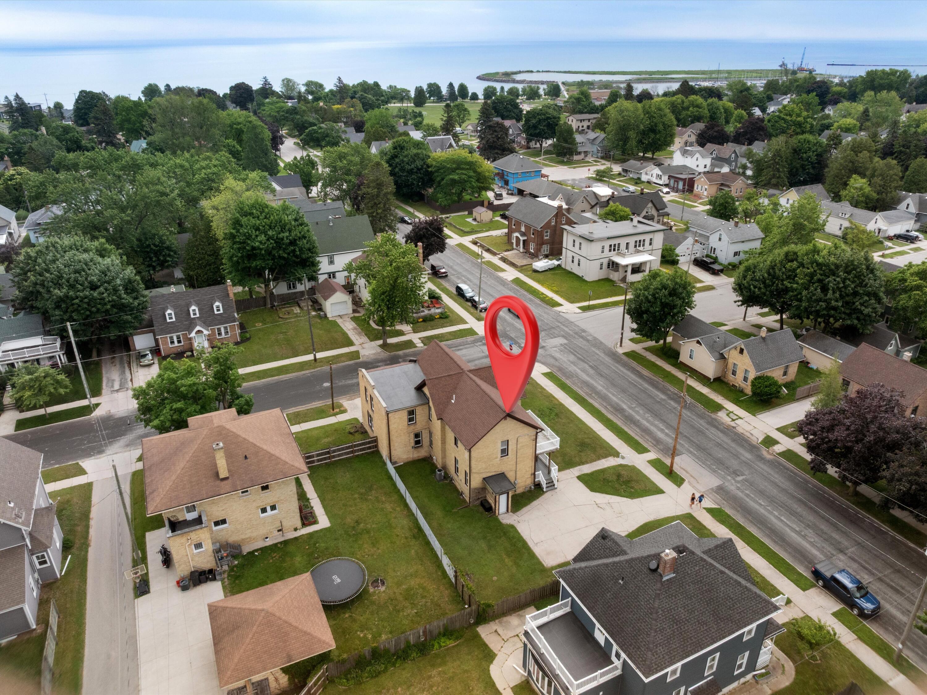 818 North 6th Street Manitowoc, WI 54220 - Photo 31 of 35 I See Lake Michigan
