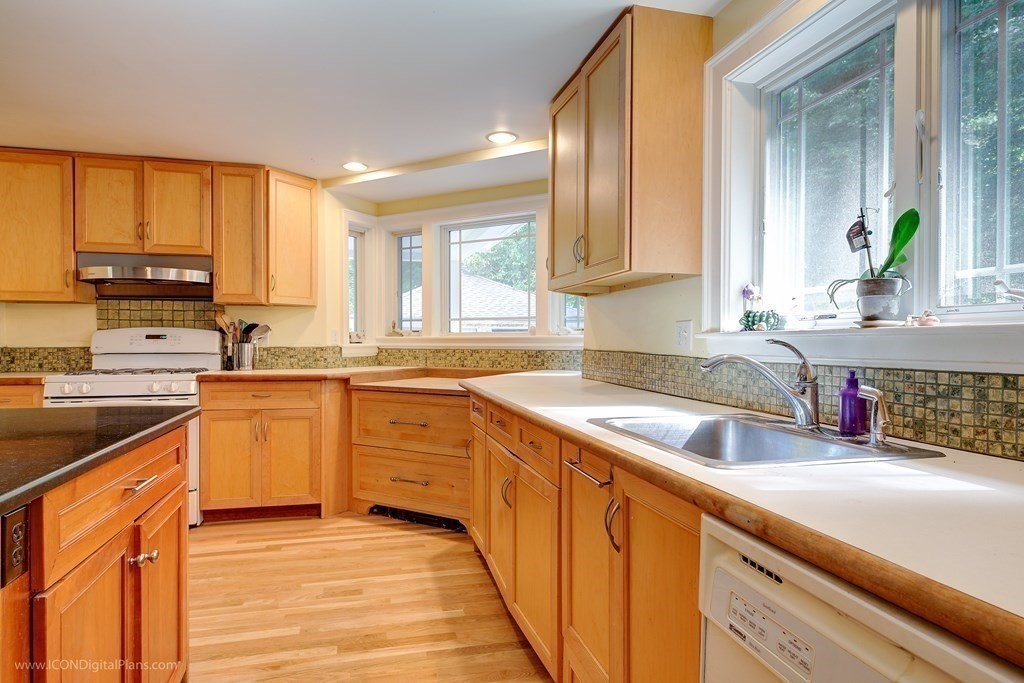 55 Shade Street Lexington, MA 02421 - Photo 19 of 41