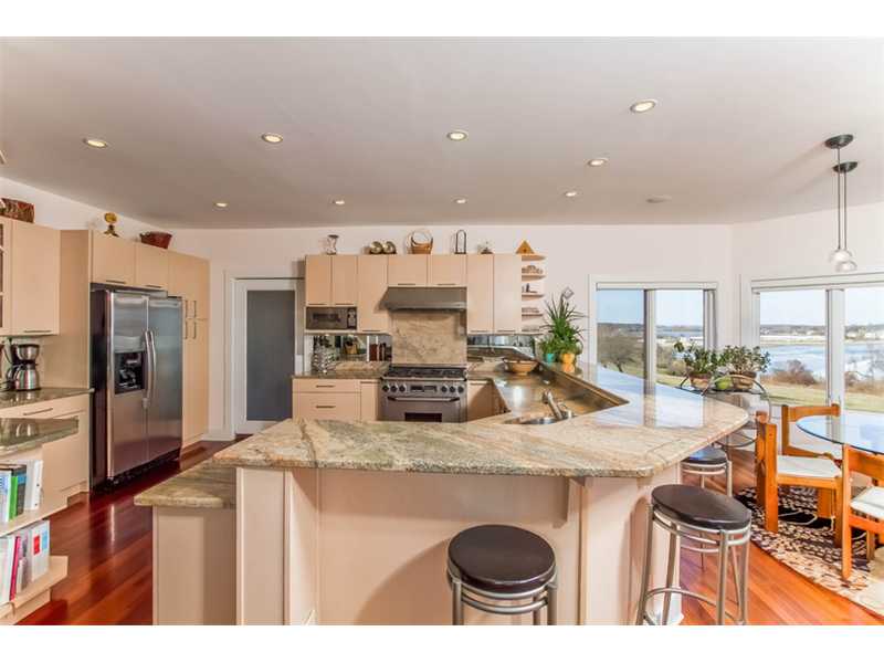 25 Browning Drive Narragansett, RI 02882 - Photo 9 of 25 Kitchen.