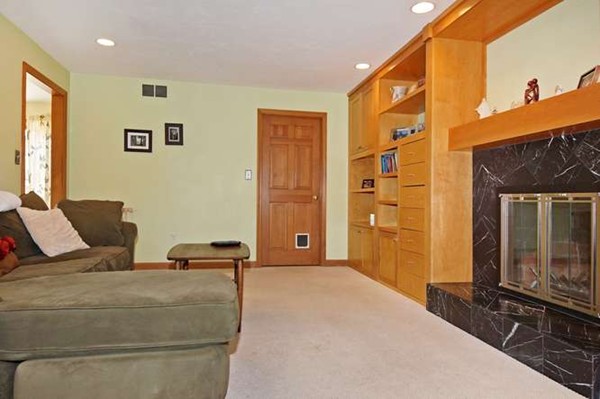 12 Bayberry Road Natick, MA 01760 - Photo 7 of 26