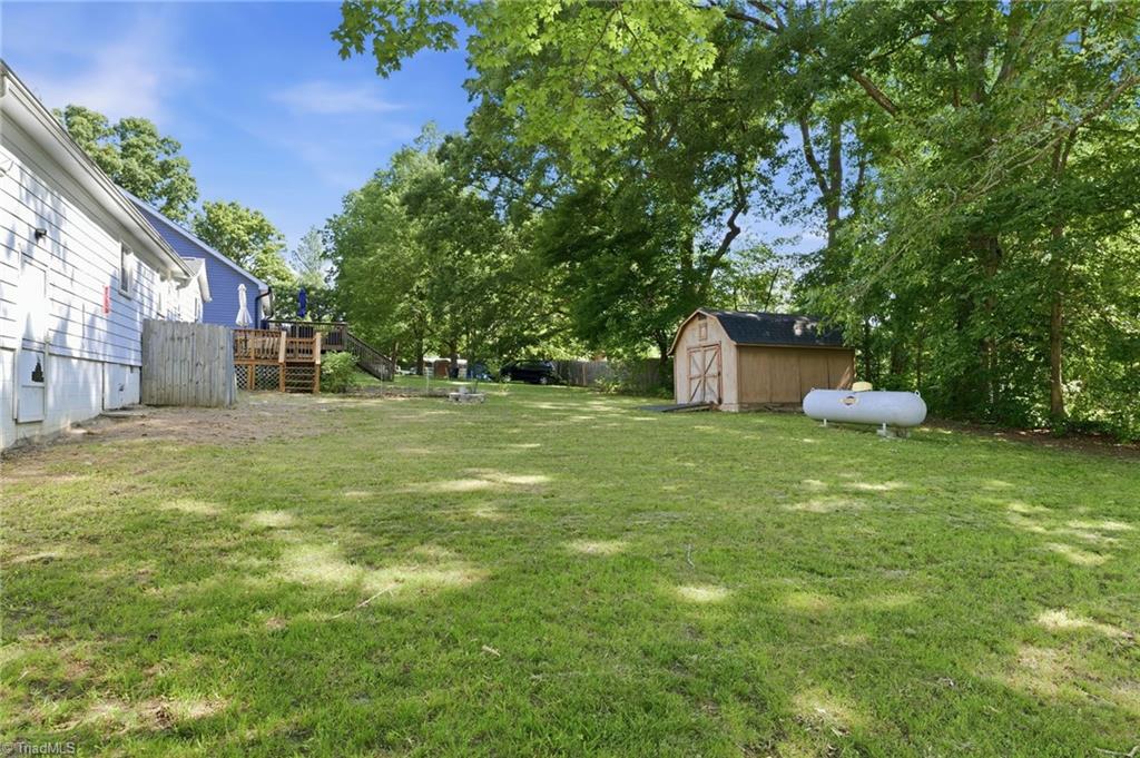 2104 Sheldon Road Greensboro, NC 27405 - Photo 40 of 49