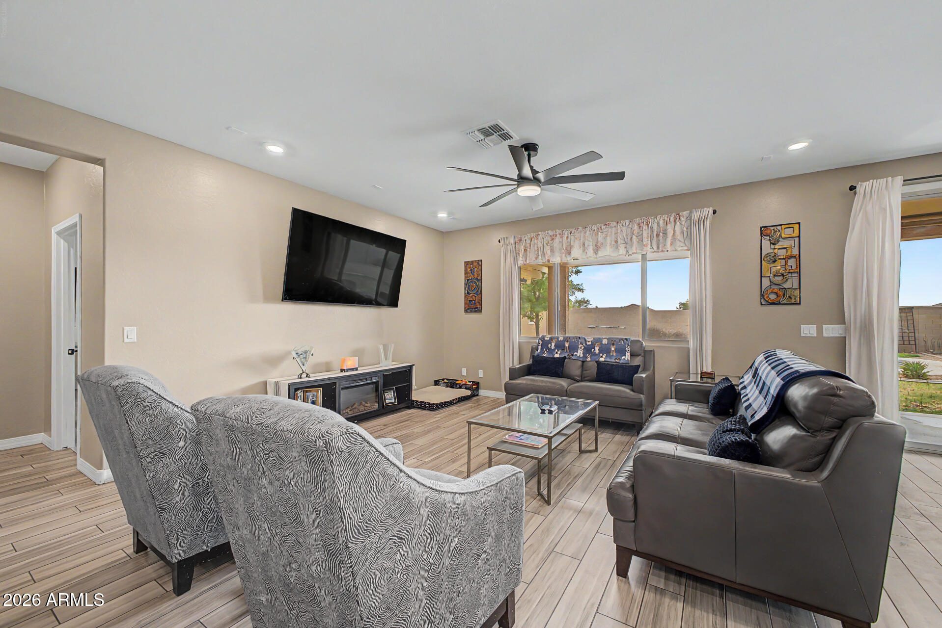 20202 North Lauren Road Maricopa, AZ 85138 - Photo 5 of 27