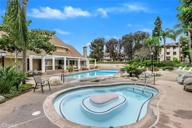 $739,000 | 2571 Plaza Del Amo, Unit 310, Torrance, CA 90503