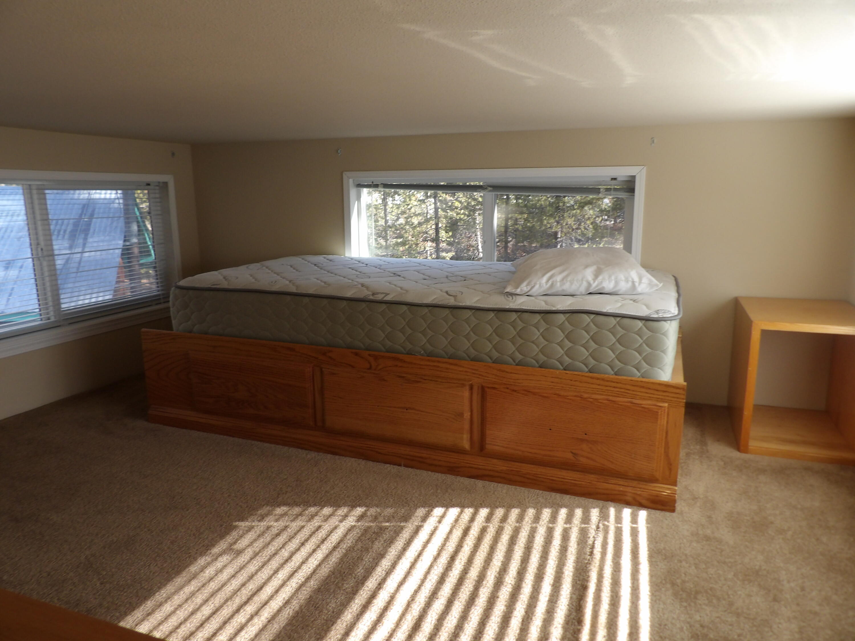 52390 Dustan Road La Pine, OR 97739 - Photo 12 of 18 Sleeping Loft