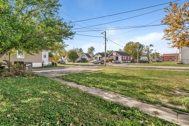 $335,000 | 98 West 154th Street, Harvey, IL 60426