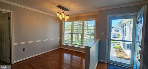 $2,400 | 208 Senseny Glen Drive, Winchester, VA 22602