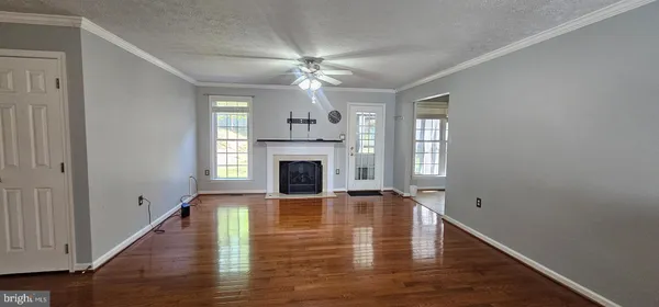 $2,400 | 208 Senseny Glen Drive, Winchester, VA 22602