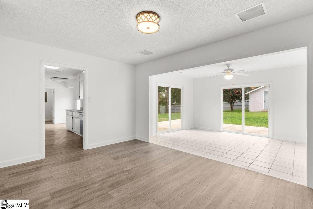 102 Stratford Road Moore, SC 29369 - Photo 6 of 29 Gallery Image 6