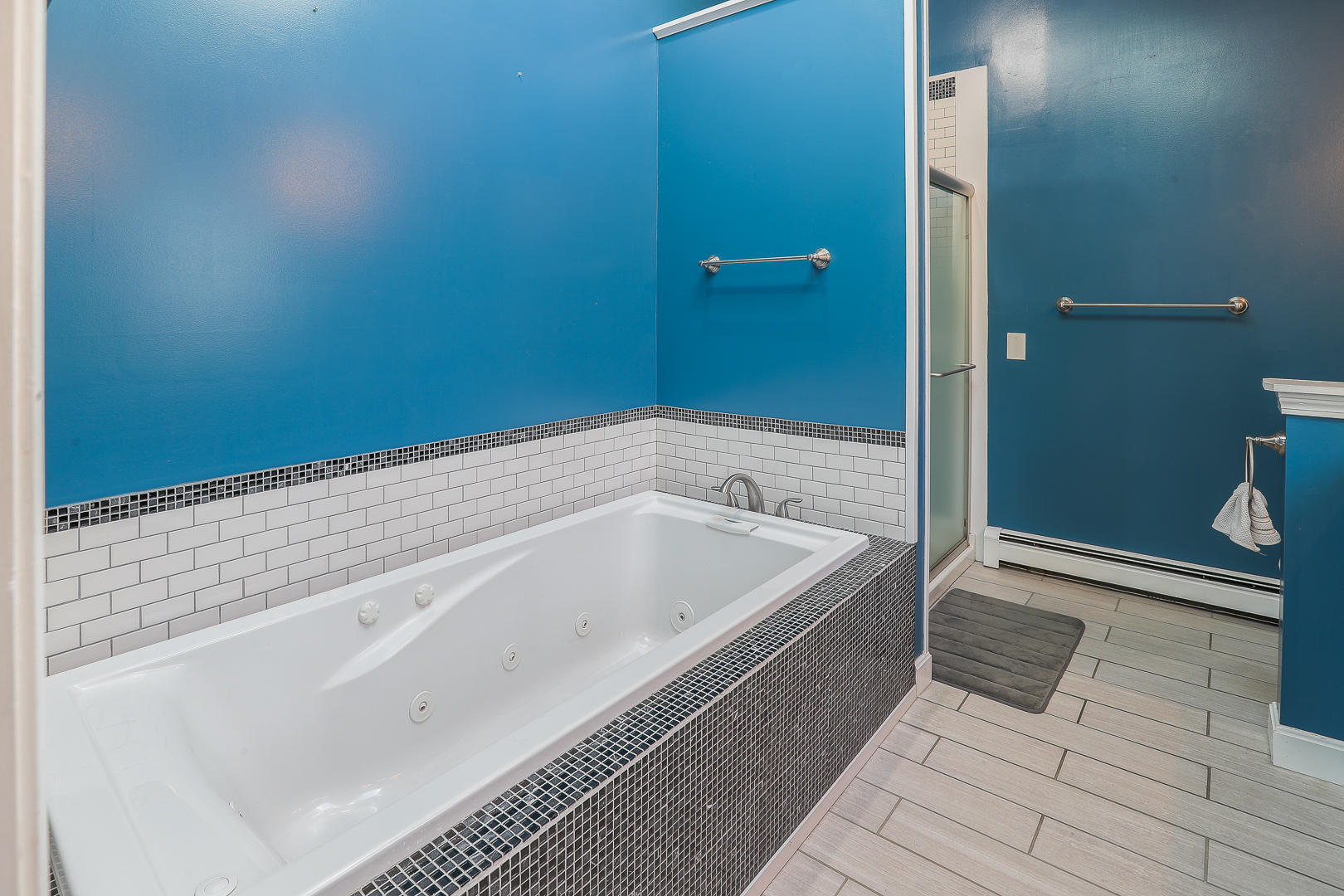 135 Ridgeview Drive Bangor, ME 04401 - Photo 19 of 37 Master Bath