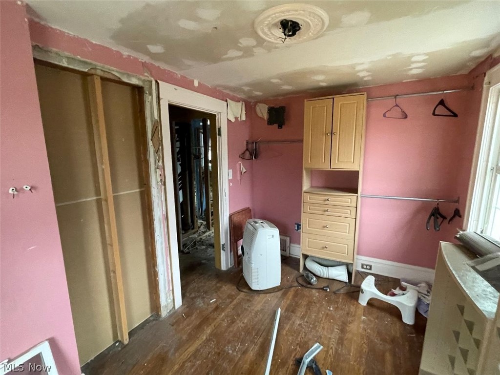 73 West Burns Avenue Akron, OH 44310 - Photo 4 of 9