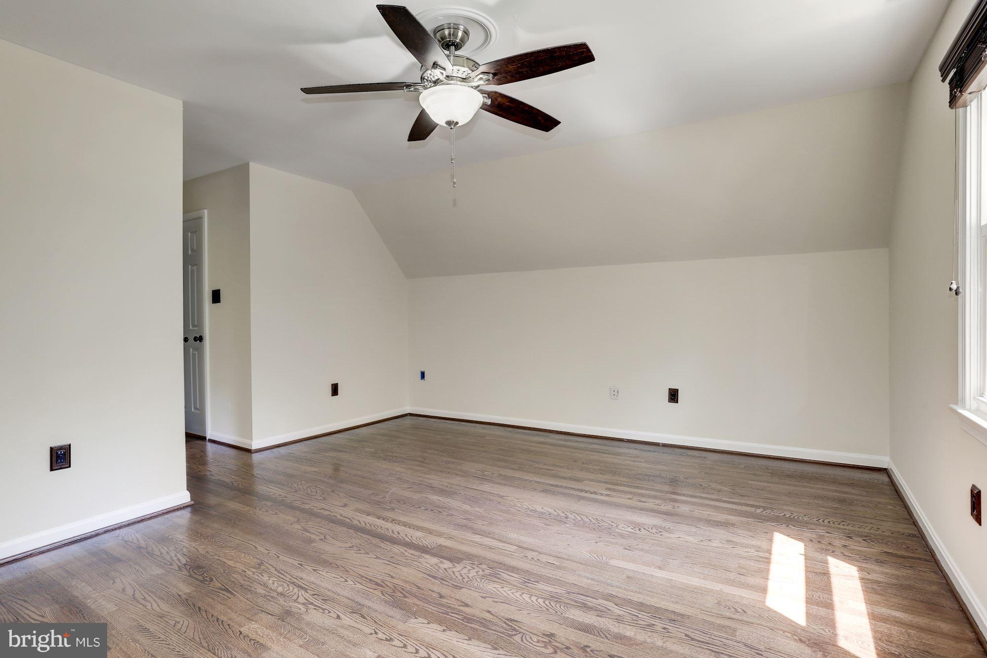 5184 Eliots Oak Road Columbia, MD 21044 - Photo 17 of 30 Bedroom (Master)
