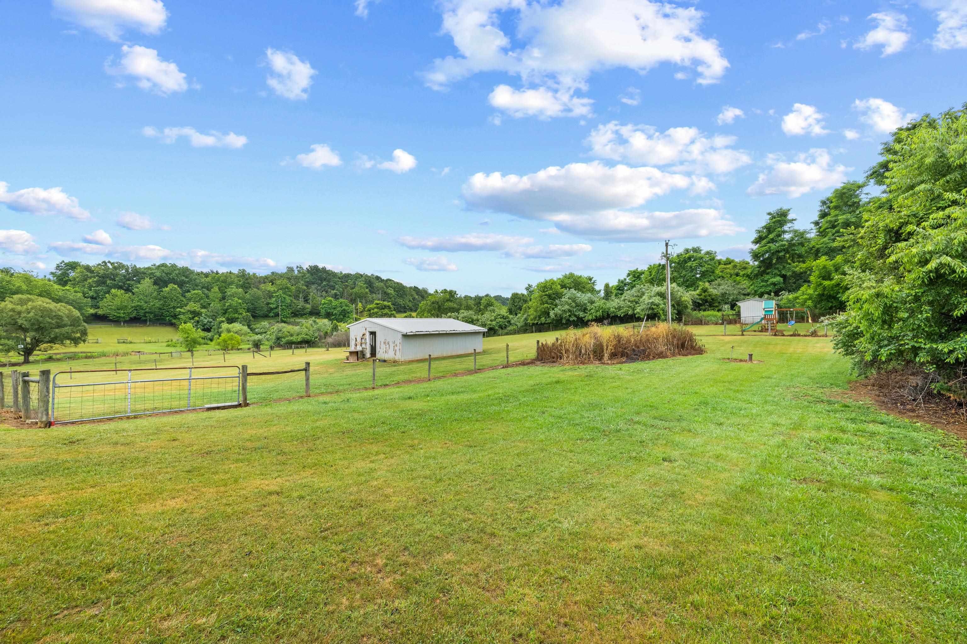 2425 Old Greenville Road Staunton, VA 24401 - Photo 9 of 67