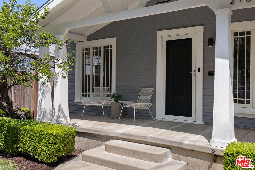 2938 Virginia Road Los Angeles, CA 90016 - Photo 2 of 25