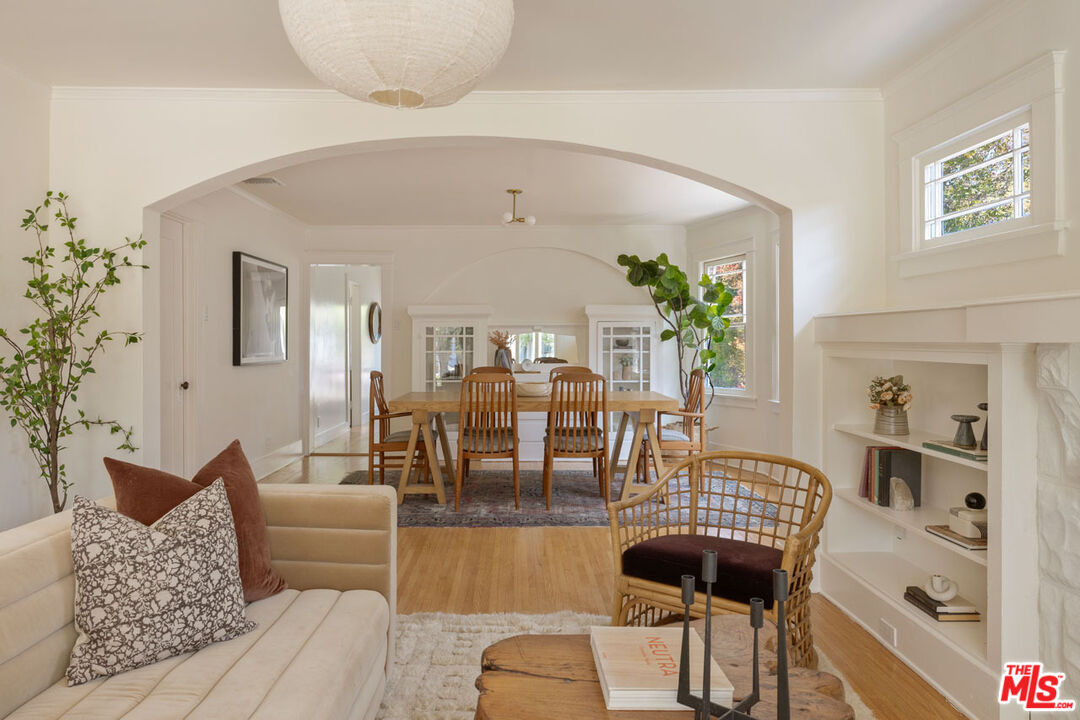 2938 Virginia Road Los Angeles, CA 90016 - Photo 7 of 25