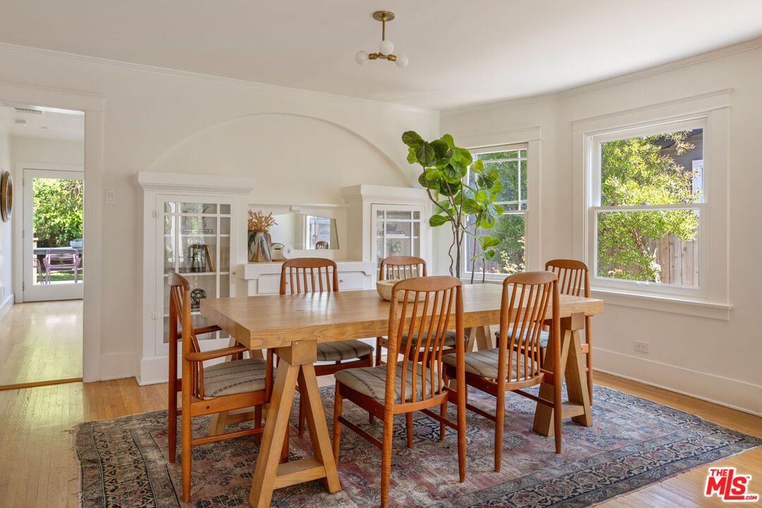 2938 Virginia Road Los Angeles, CA 90016 - Photo 8 of 25