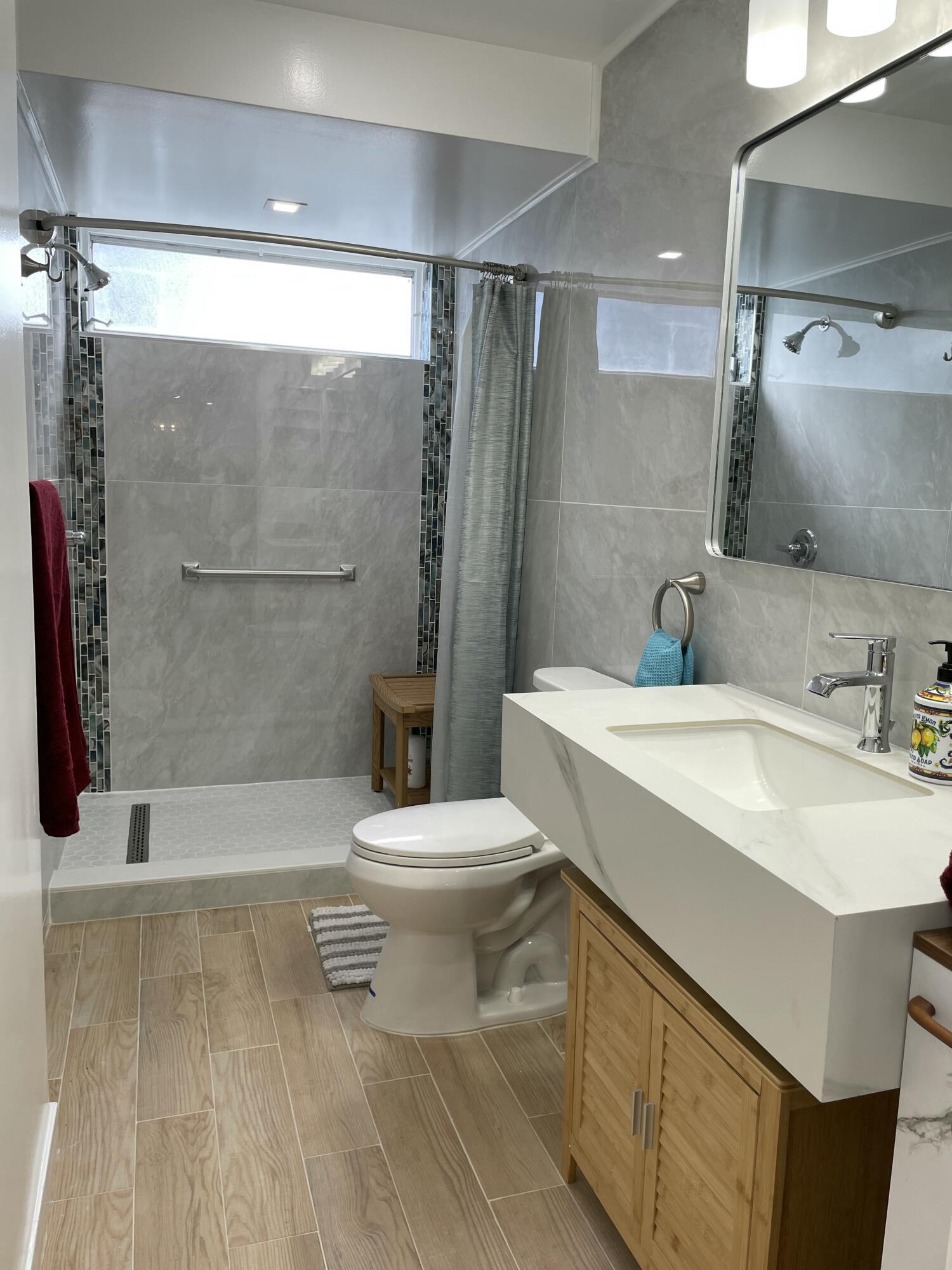 30 Southeast 13th Street, Unit A2 Boca Raton, FL 33432 - Photo 11 of 26 Bathroom