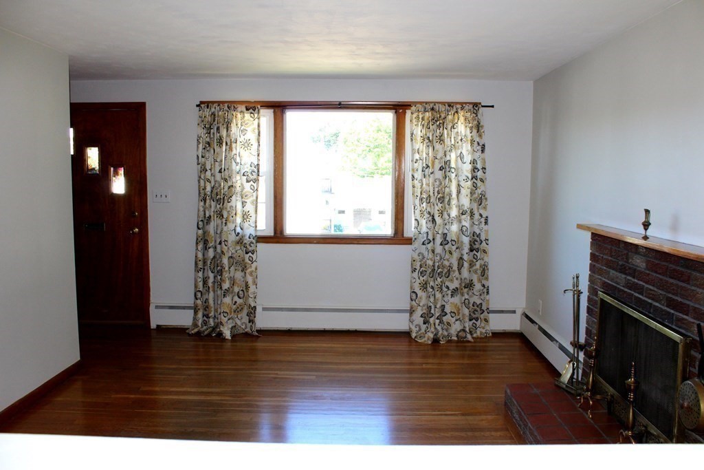 2 Greenbush Road Worcester, MA 01604 - Photo 8 of 32 Gallery Image 8