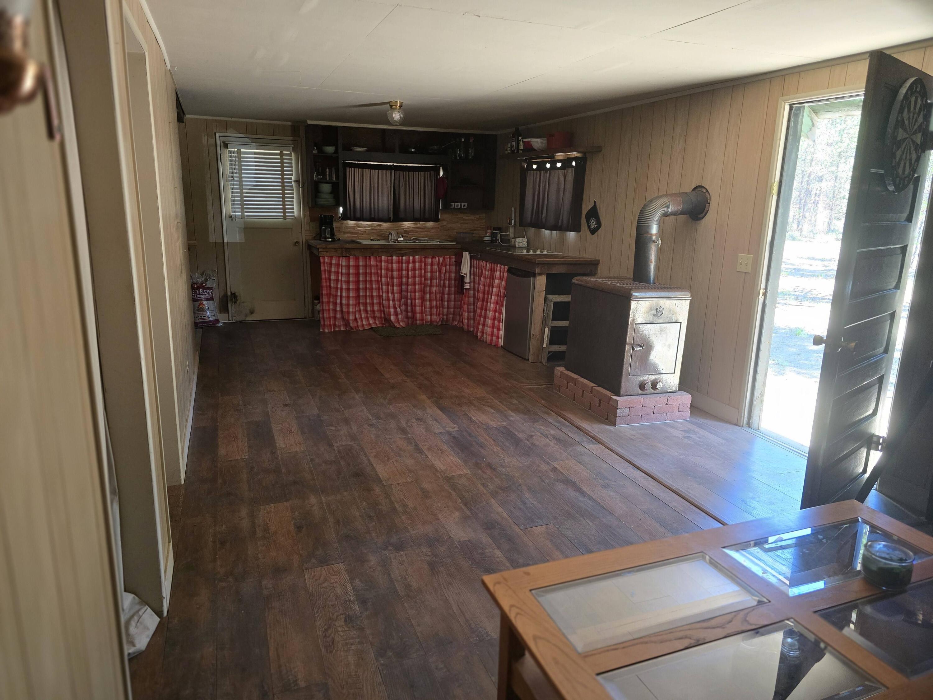 52225 Lechner Lane La Pine, OR 97739 - Photo 8 of 17 view if from the living room/space area
