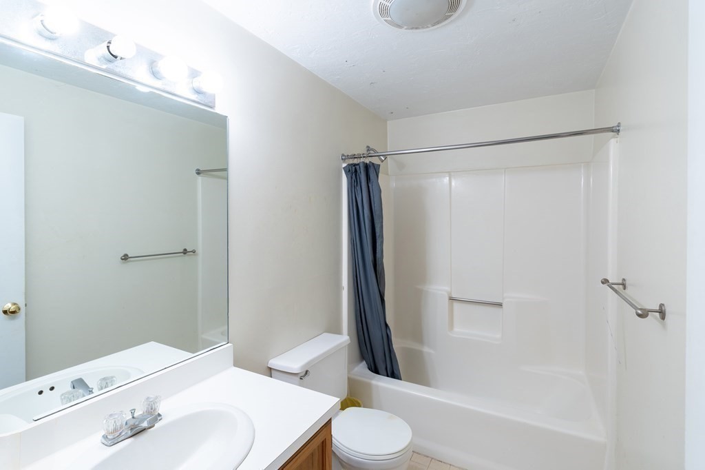 10 Saddle Club Road Edgartown, MA 02539 - Photo 16 of 22 Gallery Image 16