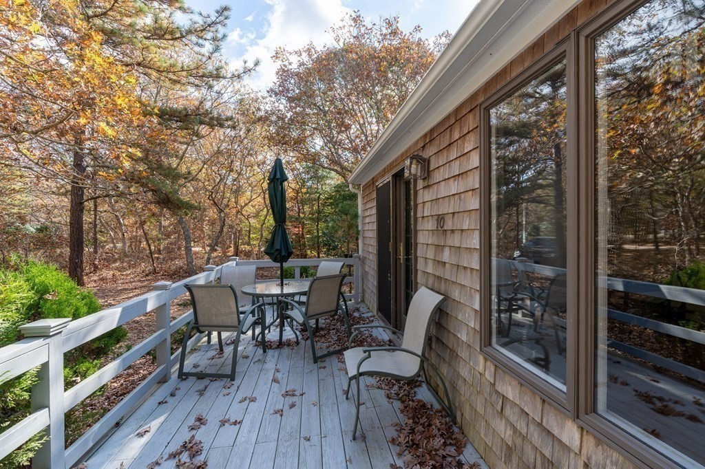 10 Saddle Club Road Edgartown, MA 02539 - Photo 19 of 22 Gallery Image 19