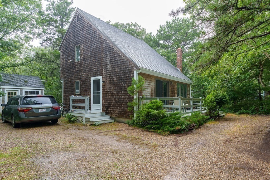 10 Saddle Club Road Edgartown, MA 02539 - Photo 21 of 22 Gallery Image 21