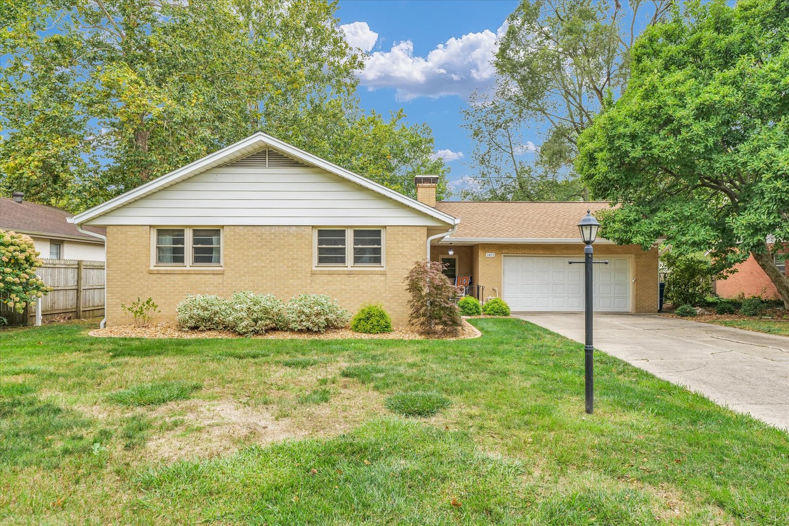 1401 Mayfair Road Champaign, IL 61821 - Photo 2 of 37 Gallery Image 2