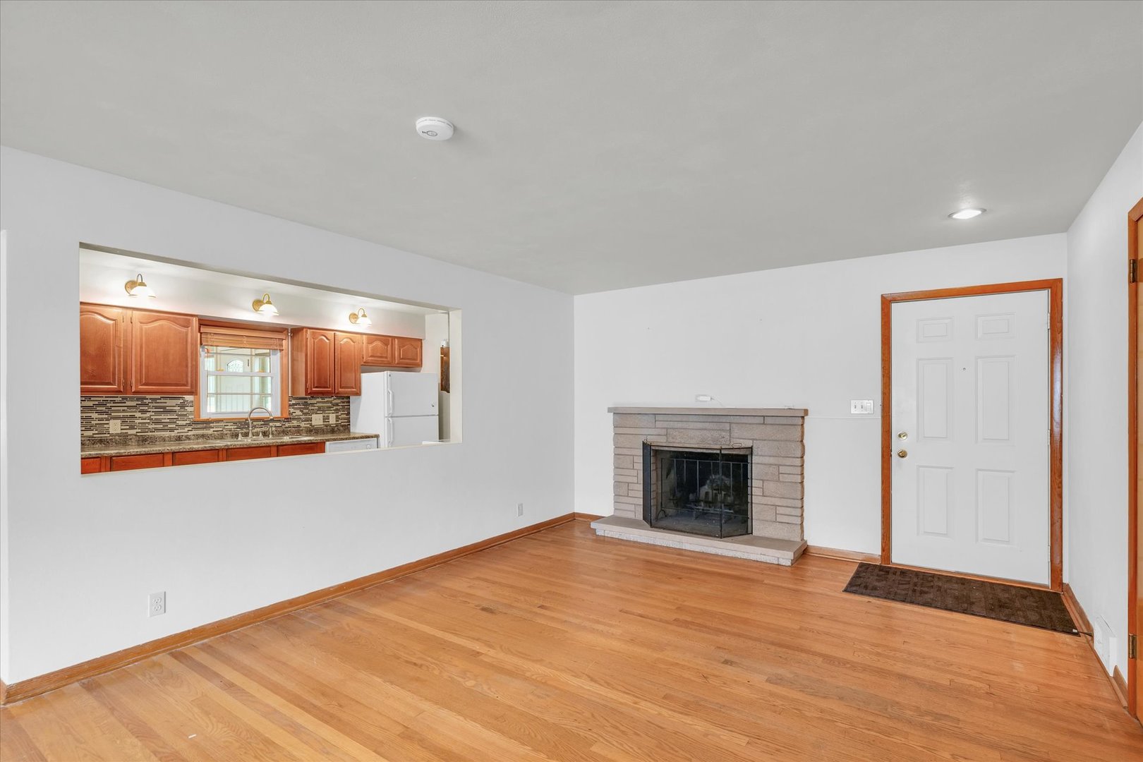 1401 Mayfair Road Champaign, IL 61821 - Photo 6 of 37 Gallery Image 6
