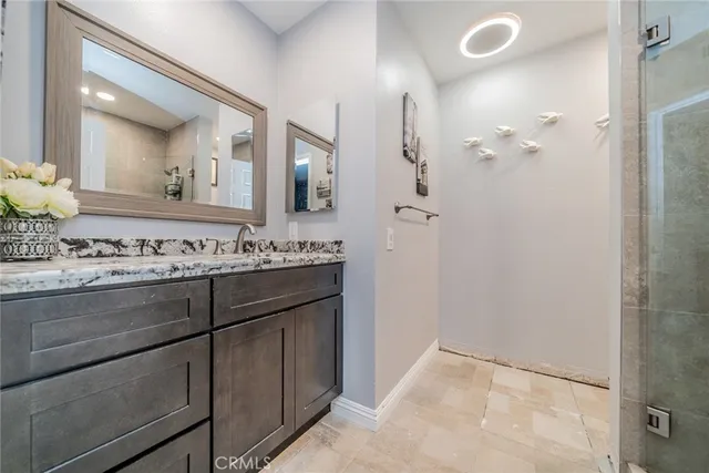 a view of a back yard of the house