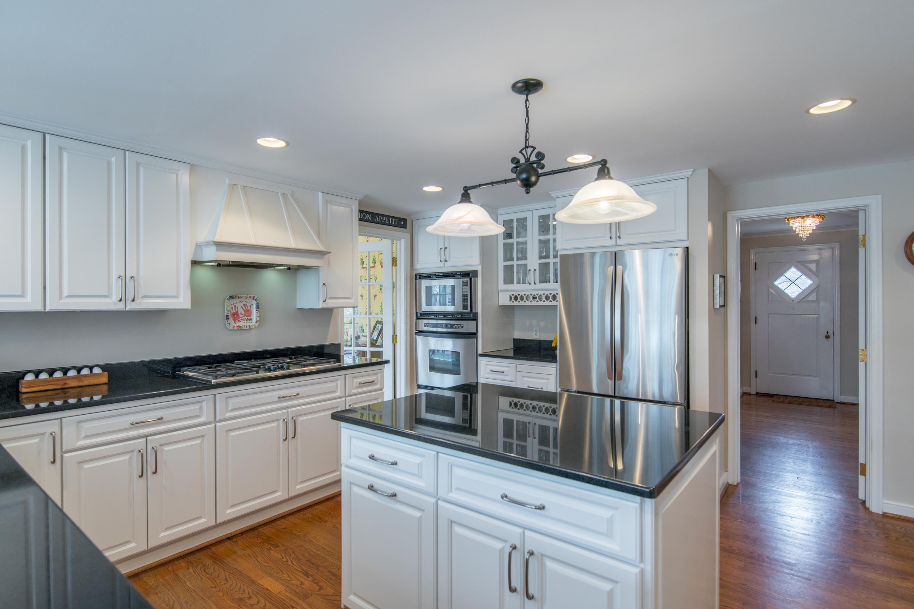 2171 Waltham Road Columbus, OH 43212 - Photo 9 of 31
