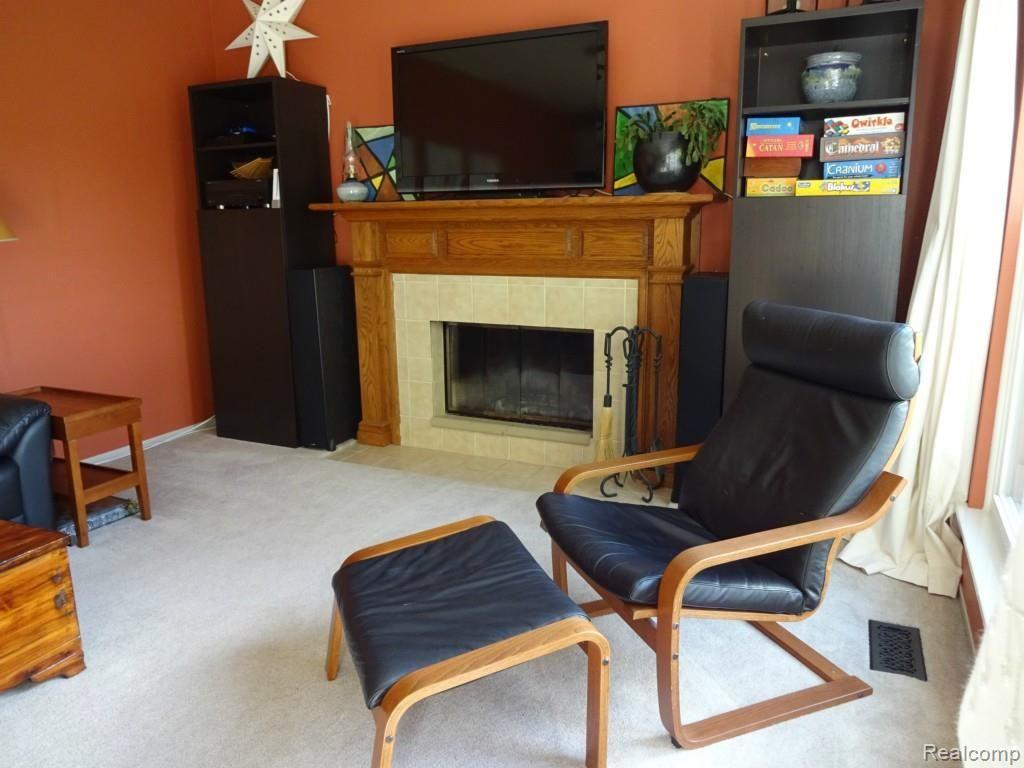 1979 North Fairview Lane Rochester, MI 48306 - Photo 8 of 35 DSC00344.jpg