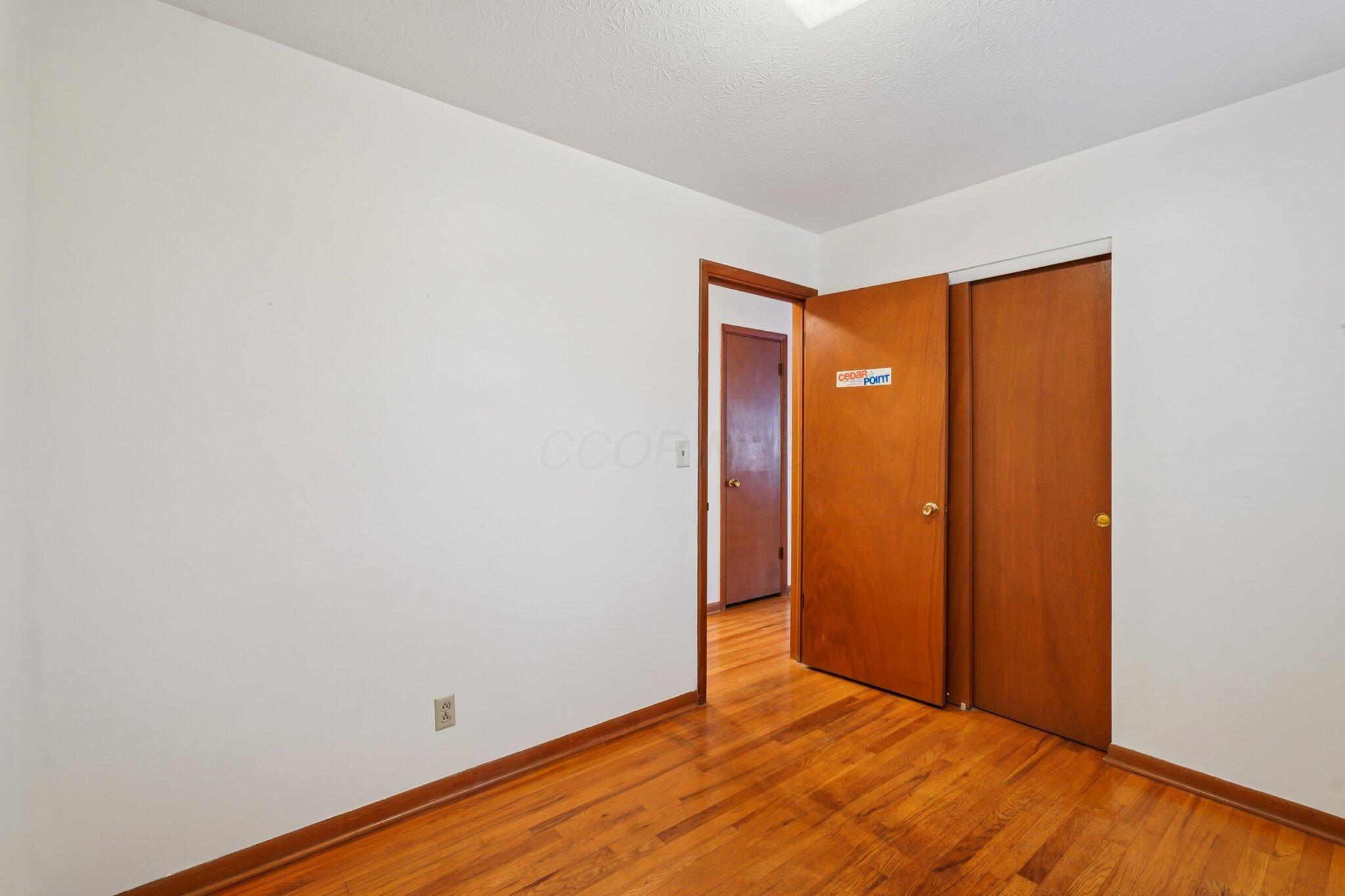 5575 Karl Road Columbus, OH 43229 - Photo 26 of 29 Bedroom 3