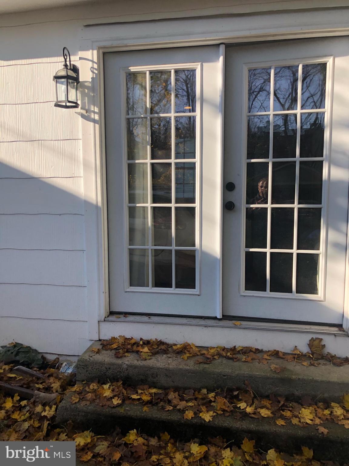 15 Chestnut Street Princeton, NJ 08542 - Photo 3 of 18 a front view of a house