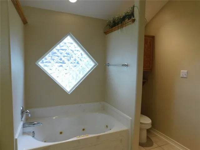 $2,100 | 3201 Nacogdoches Drive, Corpus Christi, TX 78414